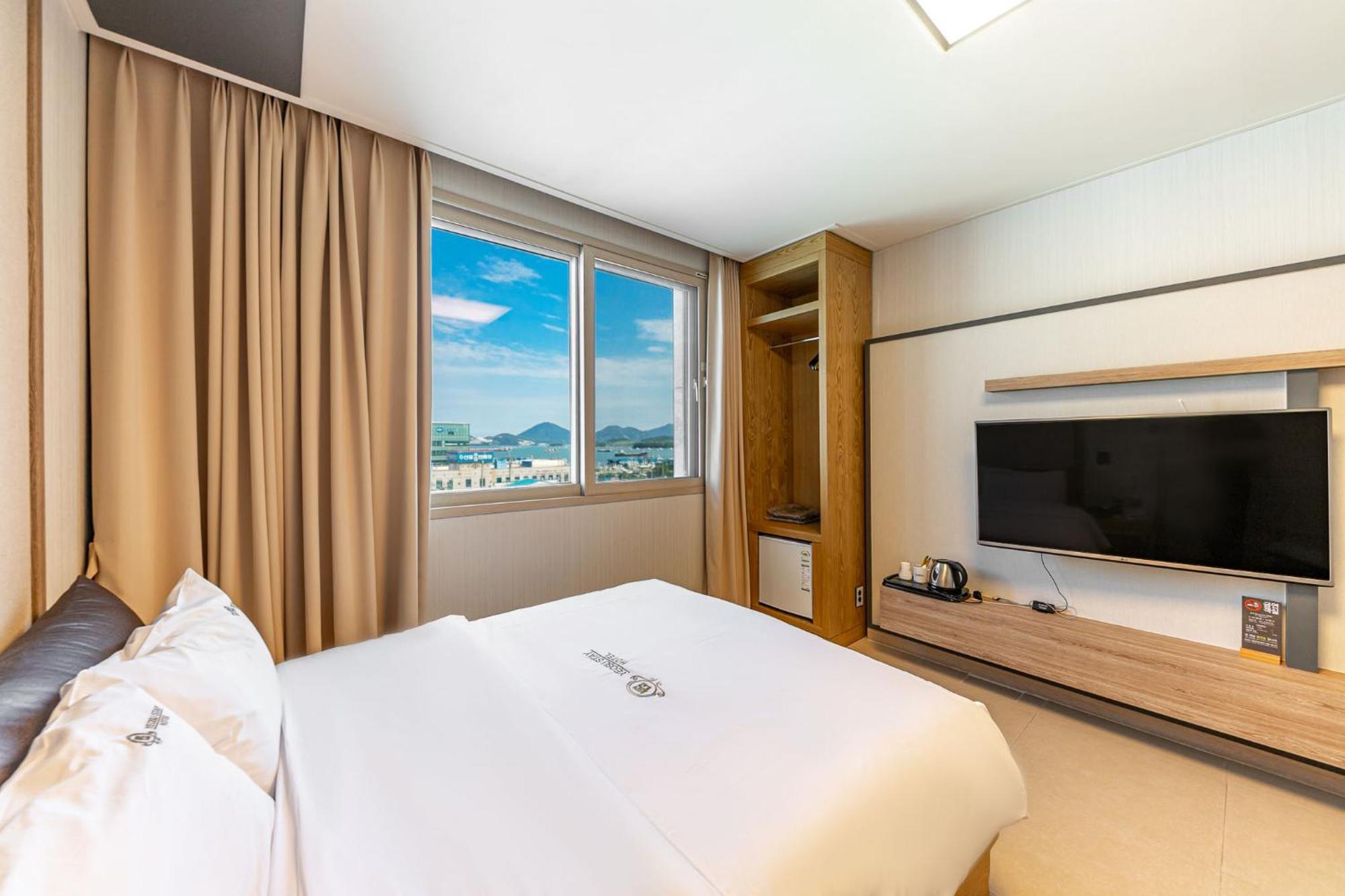 Yeosu Stay Hotel Номер фото
