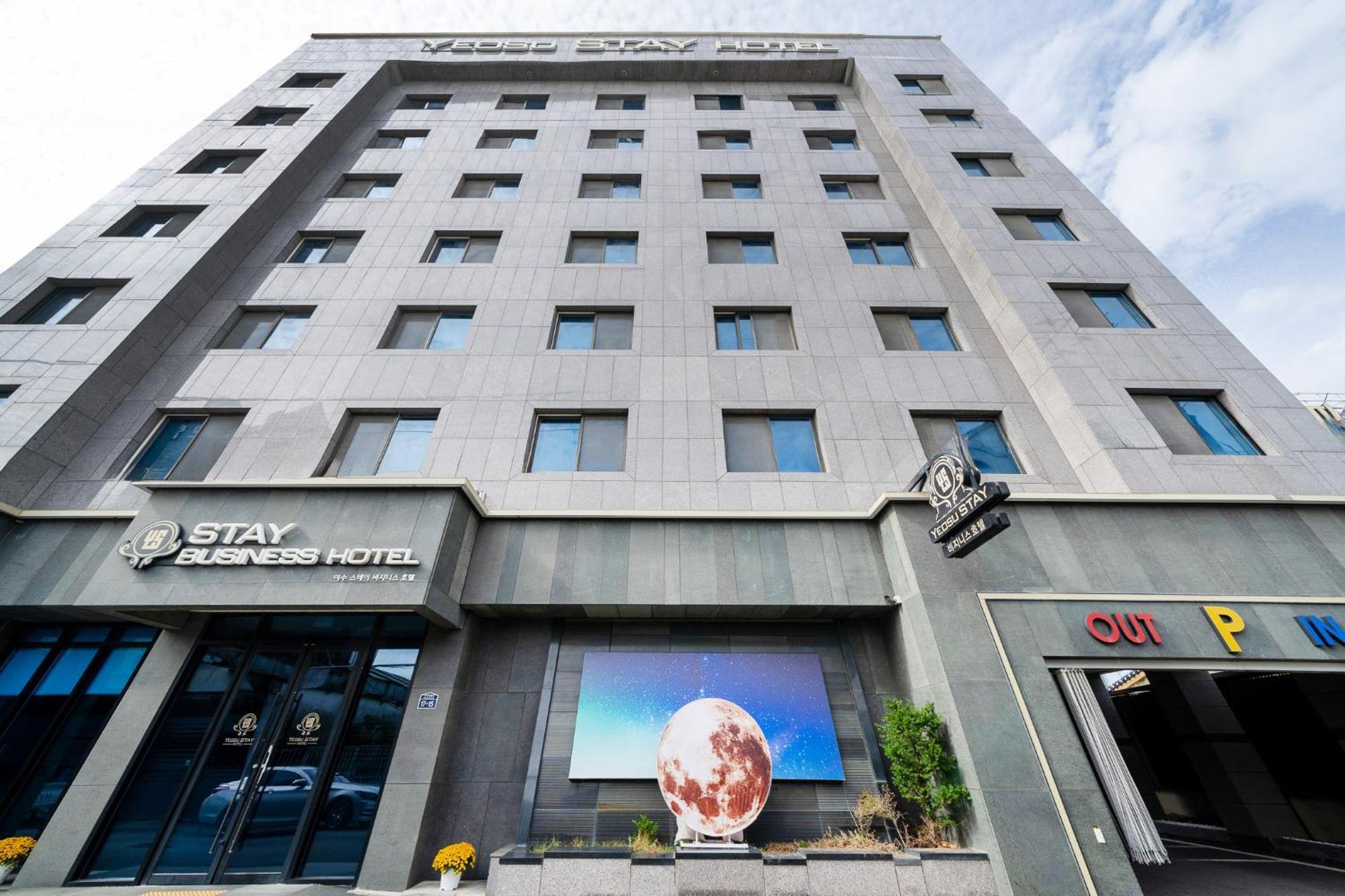 Yeosu Stay Hotel Экстерьер фото